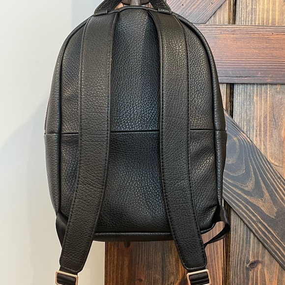 Jujube Ever Backpack - Picture 2 of 7